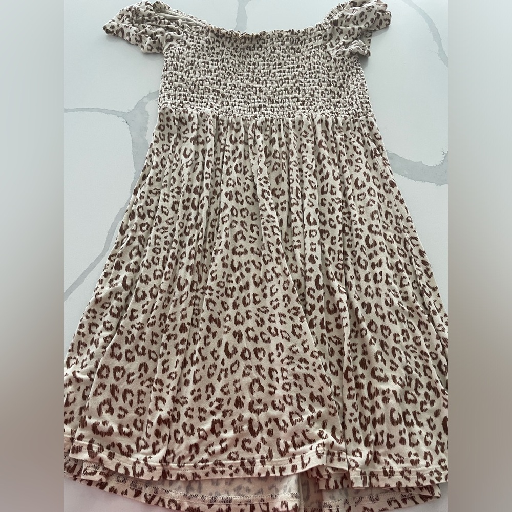 GAP - Leopard dress - size large. Great condition